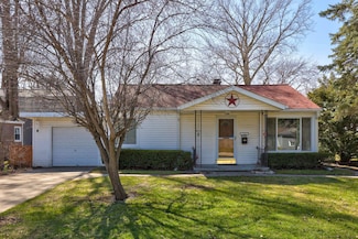 116 S Vine St, Saint Charles, MI 48655