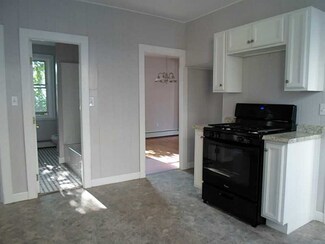42 Henrietta St, Providence, RI 02904