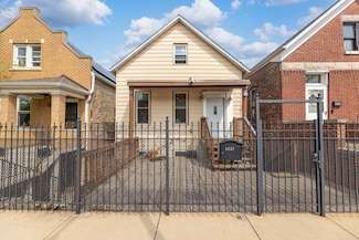 2237 S Oakley Ave, Chicago, IL 60608