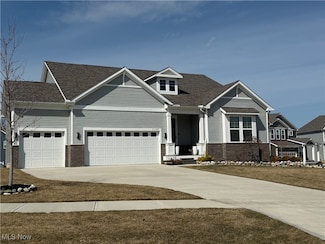 35287 Bald Eagle Ln, Willoughby, OH 44094