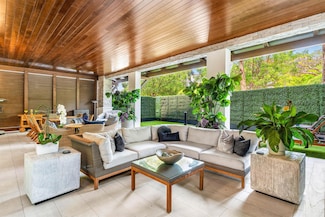 200 SE Mizner Blvd Unit 104, Boca Raton, FL 33432