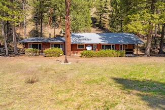 1936 E Fork Rd, Sula, MT 59871