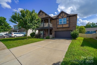 10916 Tower Oak Dr, Charlotte, NC 28269