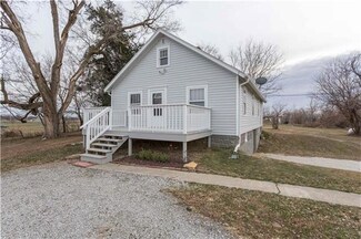 10410 County Road 424, Savannah, MO 64485
