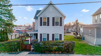 117 James St, Schenectady, NY 12302