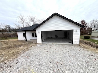 32 Ashley Dr, Spencer, IN 47460