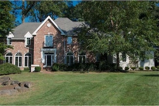 601 Longchamps Dr, Devon, PA 19333