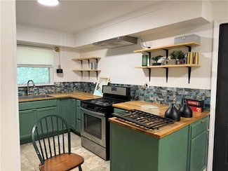 2352 Englewood Dr, Atlanta, GA 30344