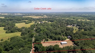 1467 Lawrence St, Trinidad, TX 75163