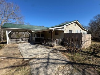 123 Helen Cir SW, Milledgeville, GA 31061