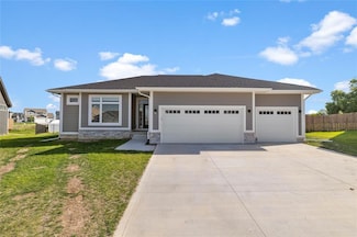 204 11th Ct NW, Bondurant, IA 50035