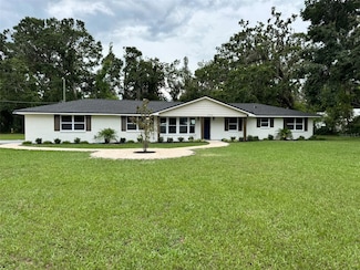 2933 Stearns Rd, Valrico, FL 33596