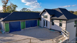 5517 Harpers Cov Dr, Osage Beach, MO 65065