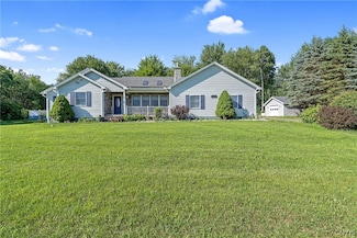 152 Rainbow Shores Rd, Pulaski, NY 13142
