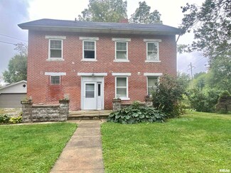 619 E Euclid Ave, Lewistown, IL 61542