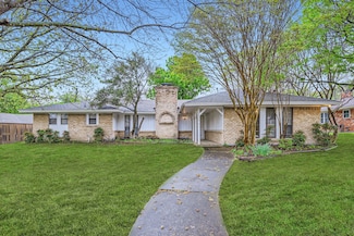 1724 Midcrest Dr, Plano, TX 75075