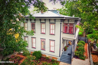 616 E Front St, New Bern, NC 28560