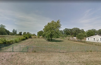 3517 Ellis Rd, Rockford, IL 61101