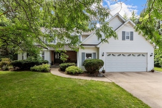 985 Pheasant Creek Dr, Oshkosh, WI 54904