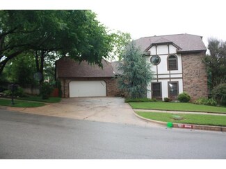 2803 Raintree Cir, Norman, OK 73072