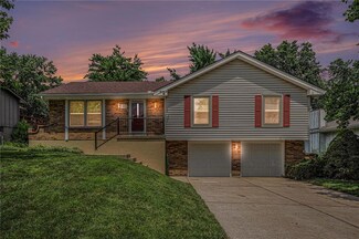 505 NE Stonewall Dr, Blue Springs, MO 64014