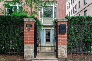 3835 N Fremont St, Chicago, IL 60613