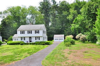 27 Prospect St, Bloomfield, CT 06002