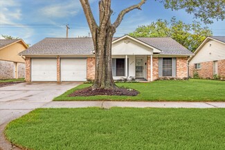 2910 Tilson Ln, Houston, TX 77080