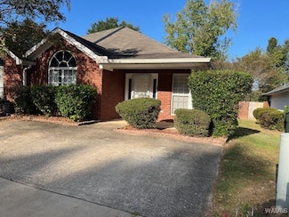 6202 Covington Villas Dr, Tuscaloosa, AL 35405
