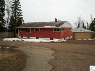 828 Slater Dr, Beaver Bay, MN 55601