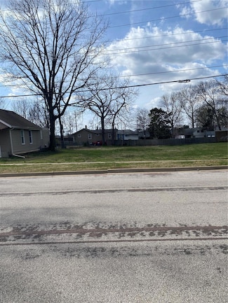 3311 Eminence Blvd, Saint Louis, MO 63114