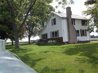 904 Angle Dr, Ashley, IN 46705