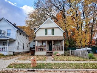 1412 Reo Ave, Lansing, MI 48910