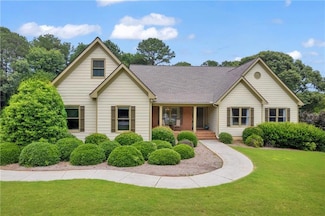 713 Lincoln Dr, Winder, GA 30680