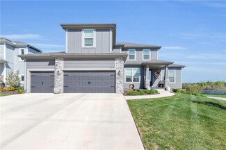 16951 S Hunter St, Olathe, KS 66062