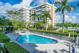 199 Ocean Lane Dr Unit 613, Key Biscayne, FL 33149