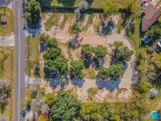 3105 E Villa Maria Rd, Bryan, TX 77803