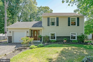 602 Autumn Crest Dr, Waterford Works, NJ 08089