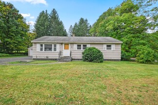 51 Beach St, Millbury, MA 01527