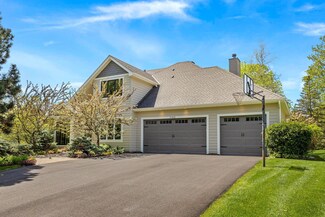 1195 Jennings Cove Rd, Mound, MN 55364