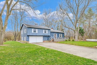 13809 Pine Rd, de Witt, IL 61735