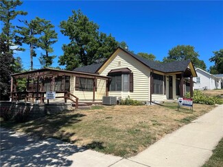 221 East St, Kellogg, IA 50135