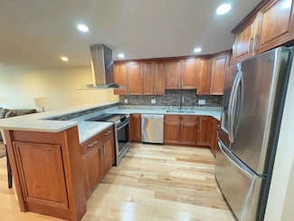 1001 Marina Dr Unit 213, Quincy, MA 02171