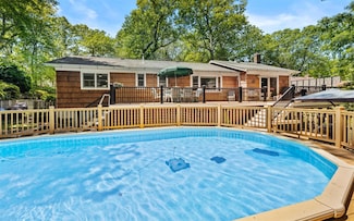 23 Cedar Ave, Setauket, NY 11733