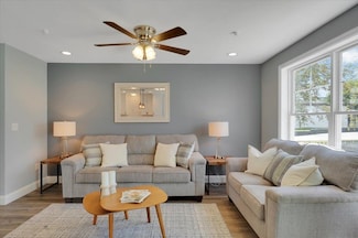7 Dumaine Ave Unit I, Nashua, NH 03063