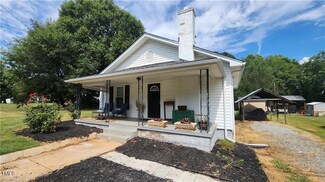 1604 Wood Ave, Burlington, NC 27215