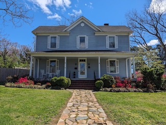 815 N Main St, Chase City, VA 23924