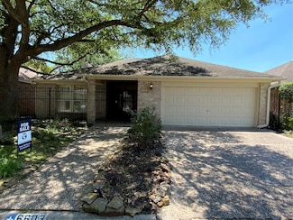 6603 Preston Trail Dr, Houston, TX 77069