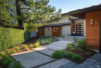 421 Crown Rd, Kentfield, CA 94904
