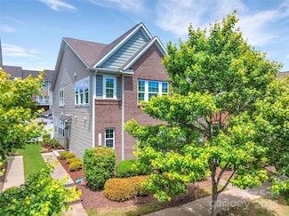 17913 Ragtop Day Ln, Cornelius, NC 28031